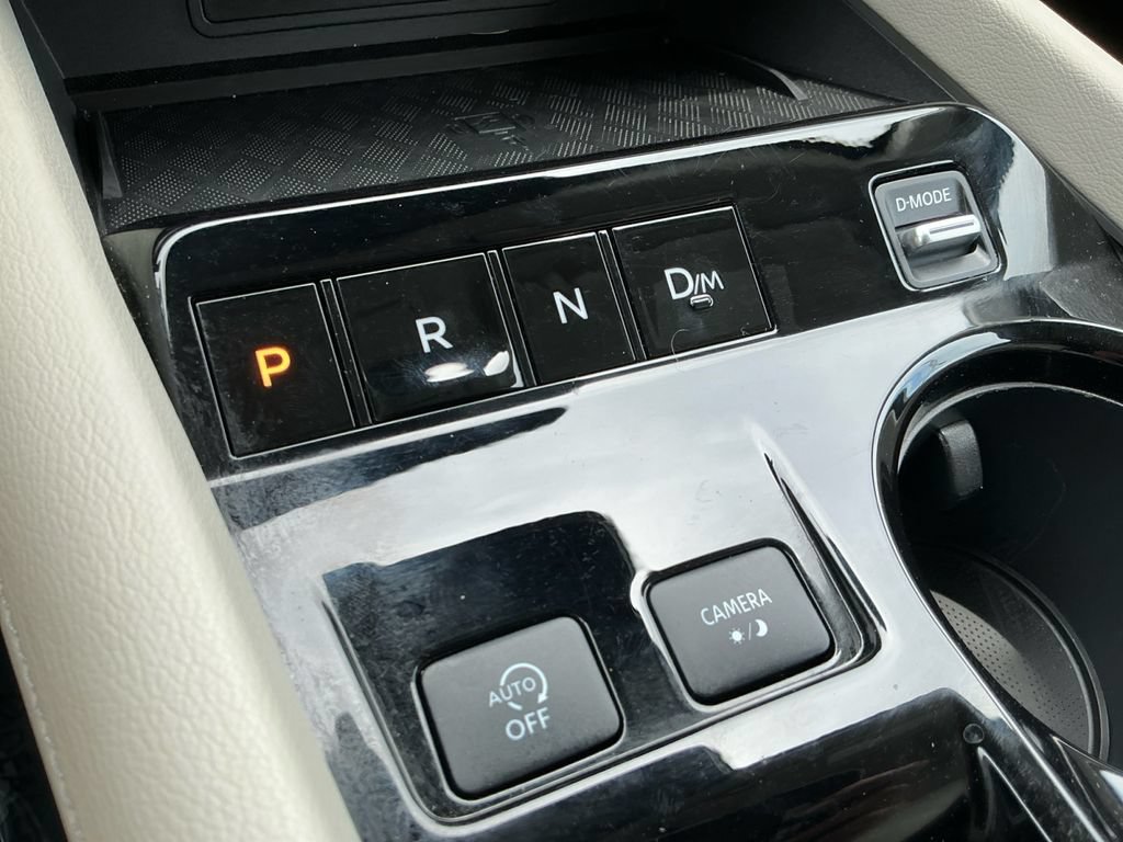Used 2025 Nissan Murano SV AWD/4WD image 28