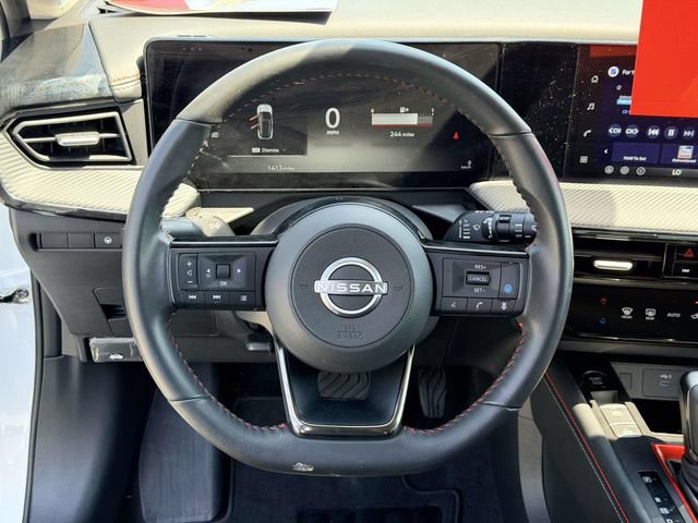 Certified 2026 Nissan Kicks SR FWD image 18