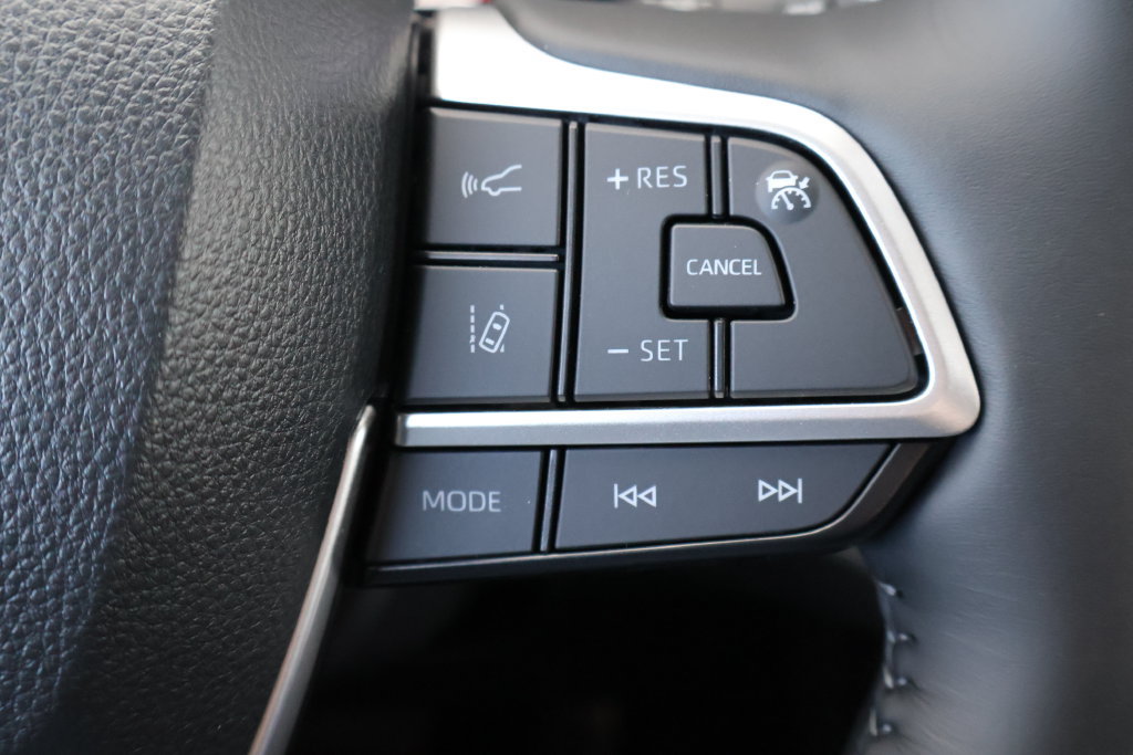 New 2026 Toyota Highlander Limited AWD/4WD image 31