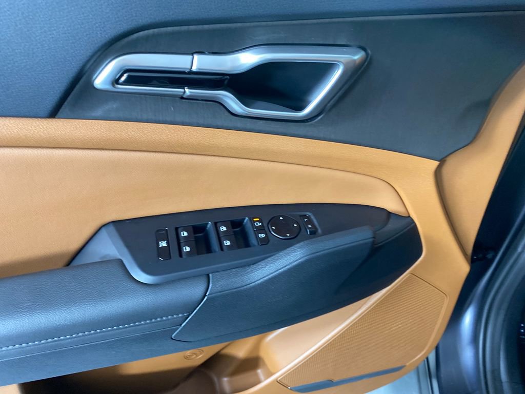 Used 2026 Kia Sportage X-Line w/ X-Line Premium Package image 12