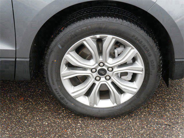 Used 2024 Ford Edge Titanium AWD/4WD image 9