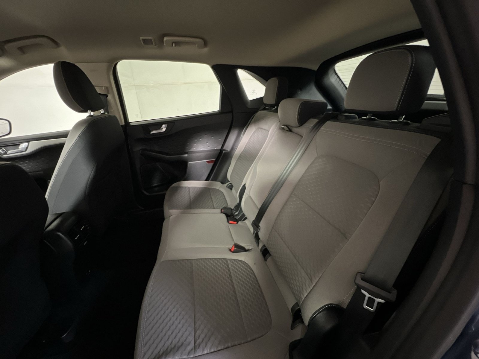 Used 2020 Ford Escape SE FWD image 24