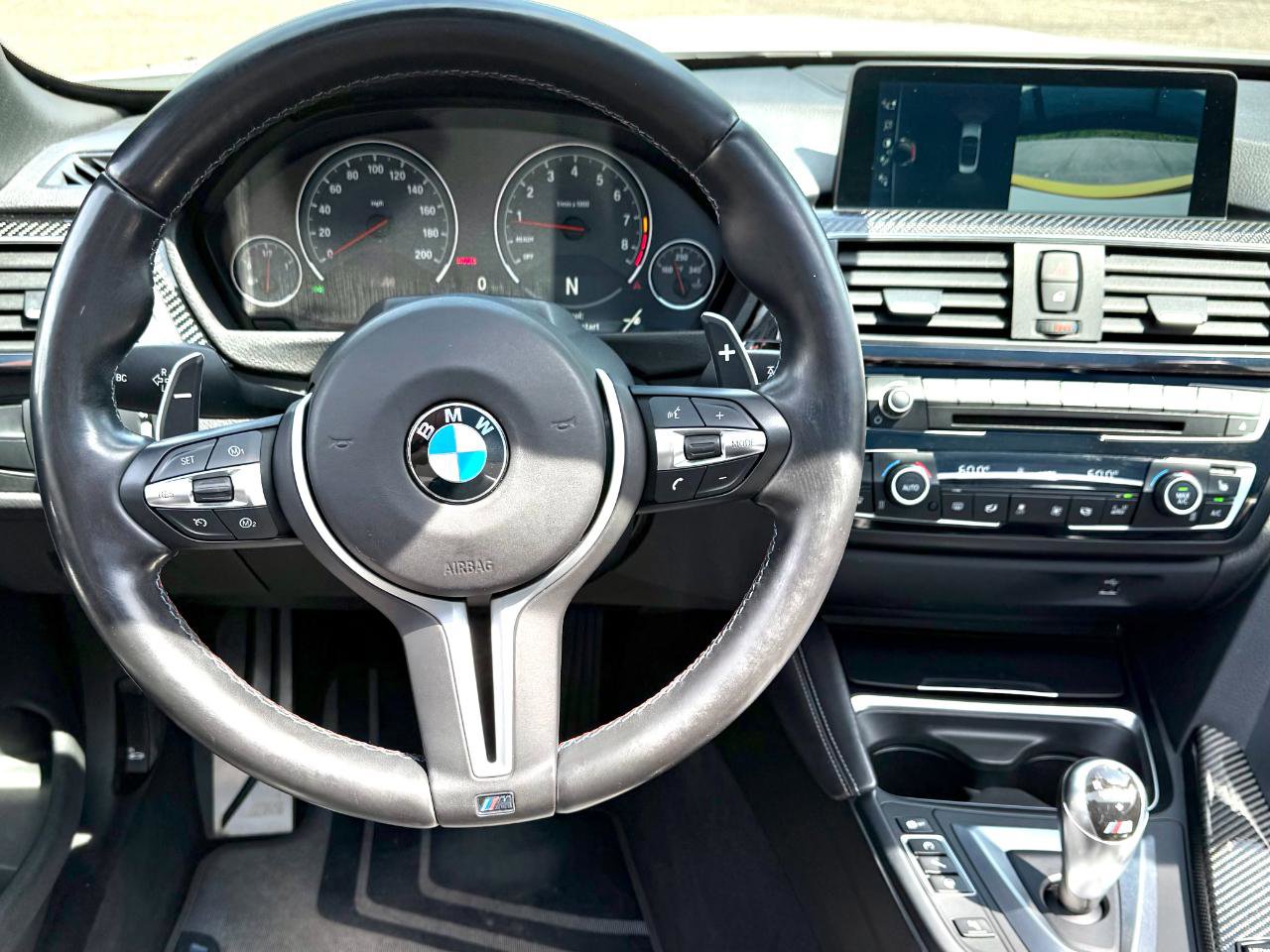 Used 2017 BMW M4 Convertible RWD image 10