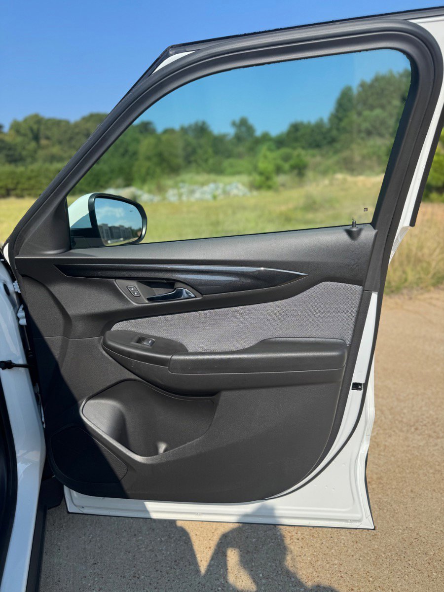 Used 2024 Chevrolet TrailBlazer LT w/ Driver Confidence Package image 19