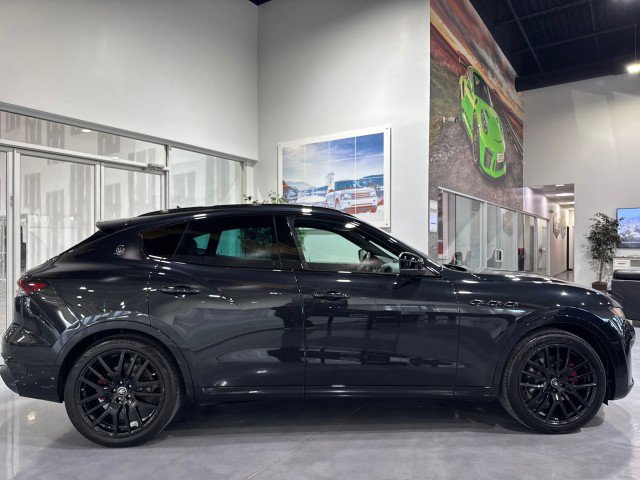 Used 2021 Maserati Levante $82K MSRP image 5