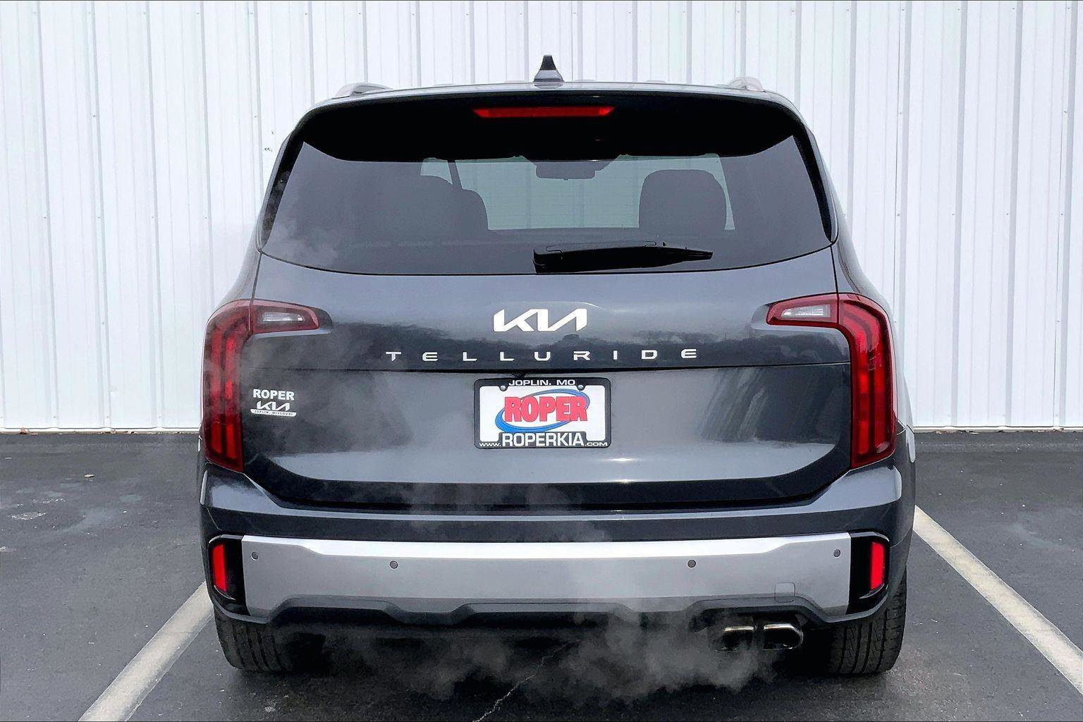 Used 2023 Kia Telluride S image 4