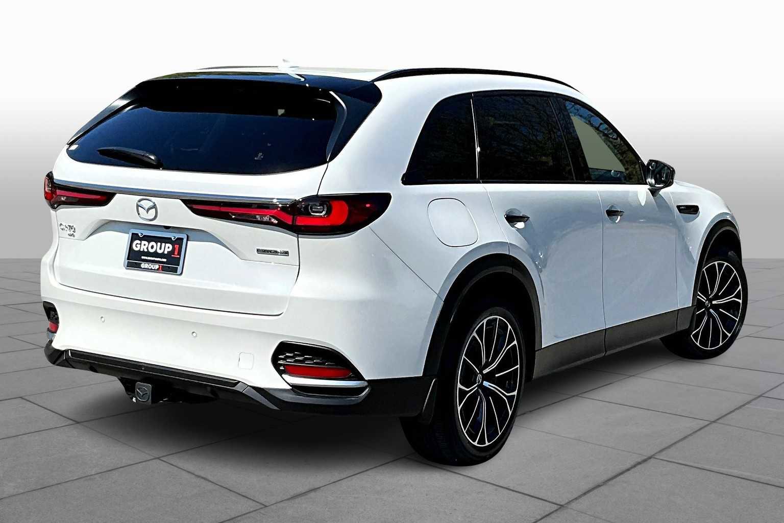 Used 2025 MAZDA CX-70 Plug-In Hybrid w/ Premium Pkg image 12