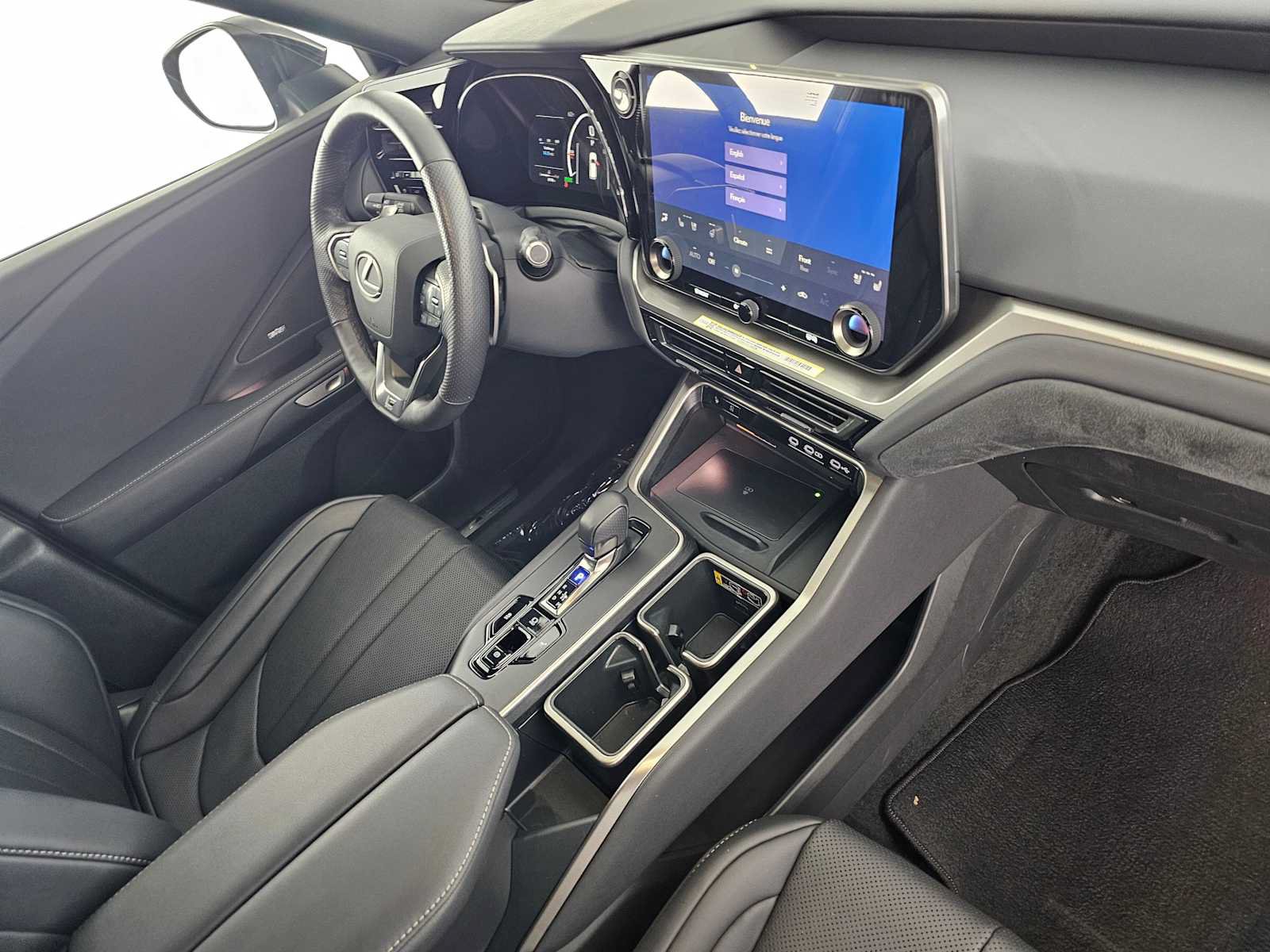 Certified 2025 Lexus TX 500h AWD w/ Technology Package image 11