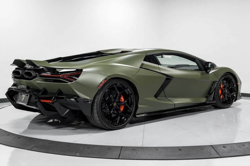 Used 2024 Lamborghini Revuelto AWD/4WD image 3