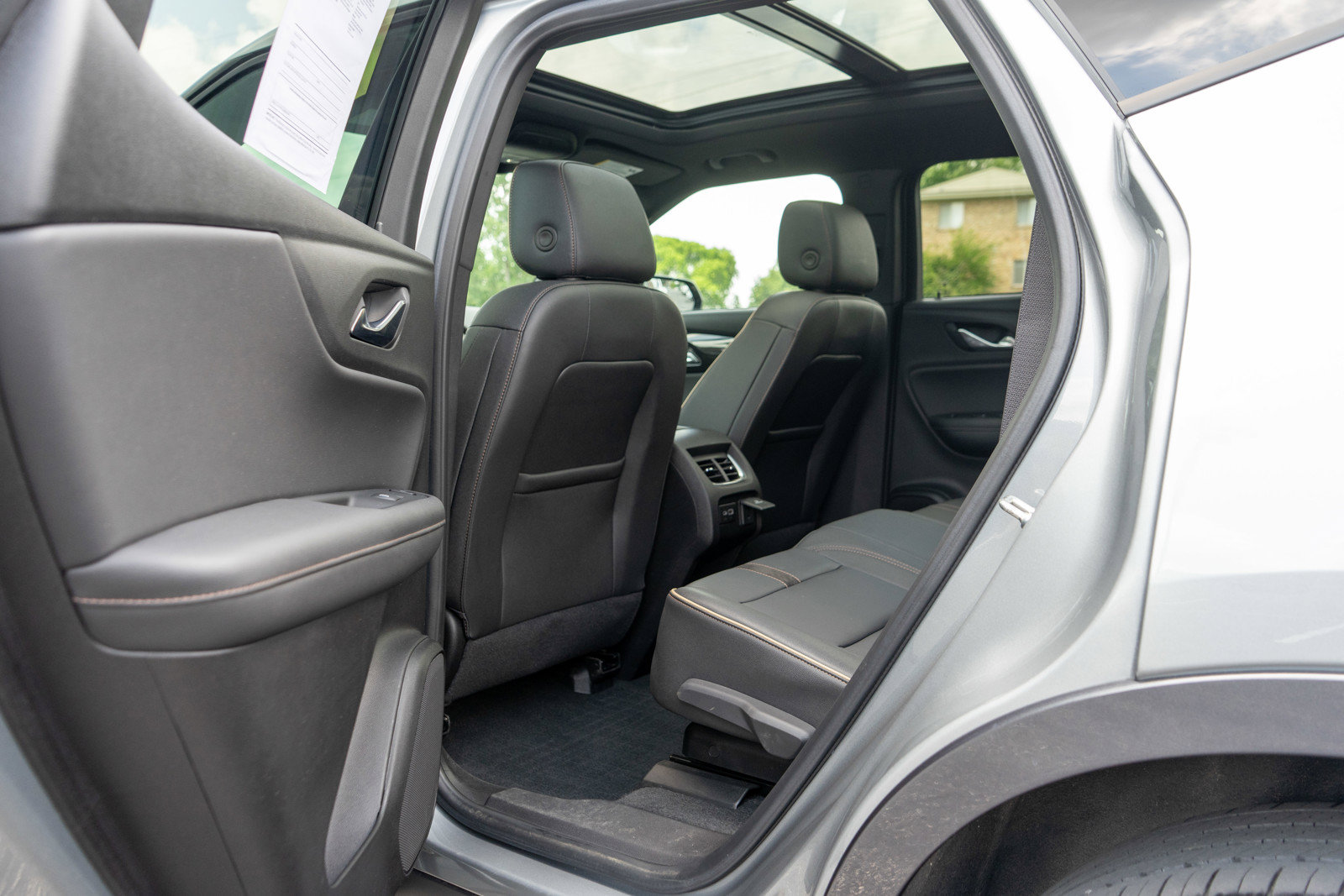 Used 2023 Chevrolet Blazer Premier w/ Driver Confidence II Package AWD/4WD image 31