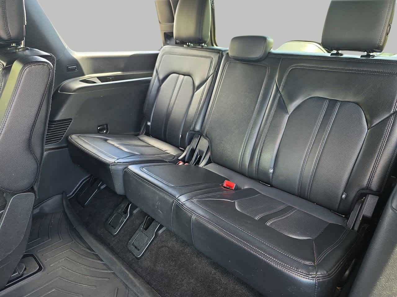 Used 2019 Ford Expedition Limited w/ Special Edition Package RWD image 16