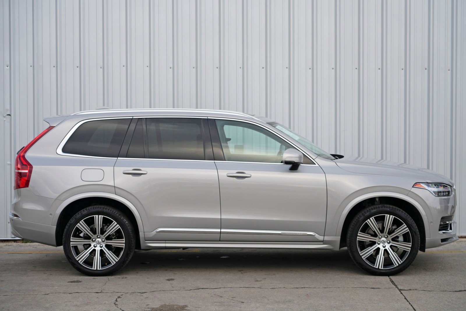 Used 2024 Volvo XC90 T8 Plus w/ Protection Package Premier image 55