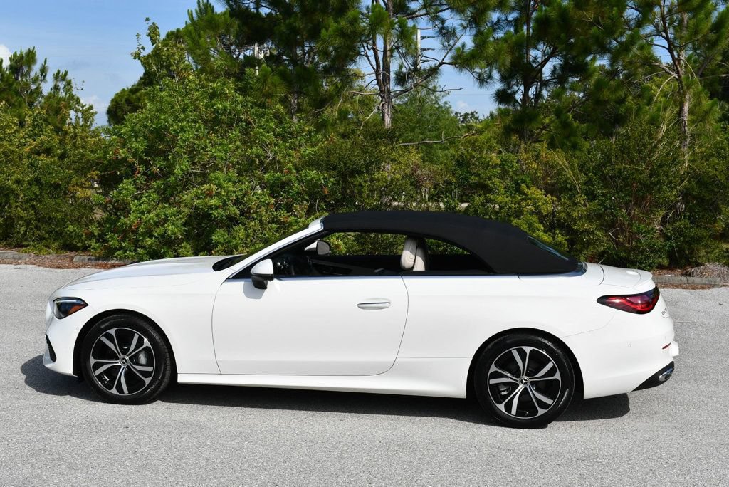 Used 2024 Mercedes-Benz CLE 300 4MATIC Cabriolet image 4