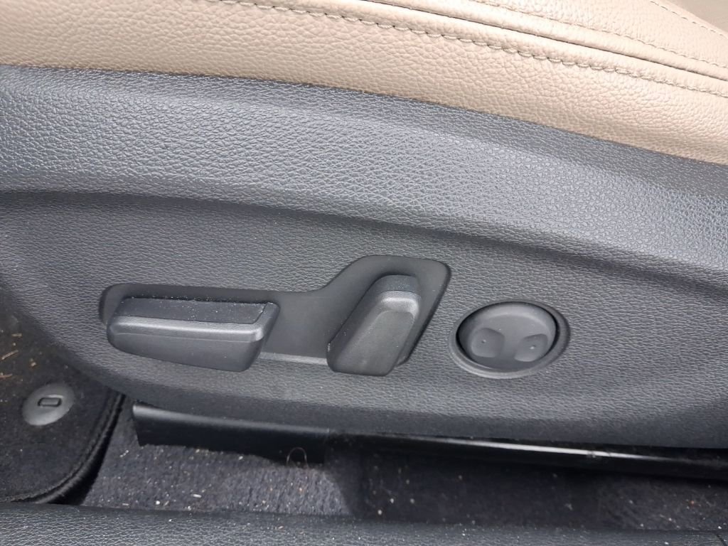 Used 2015 Hyundai Sonata SE w/ Option Group 09 image 17