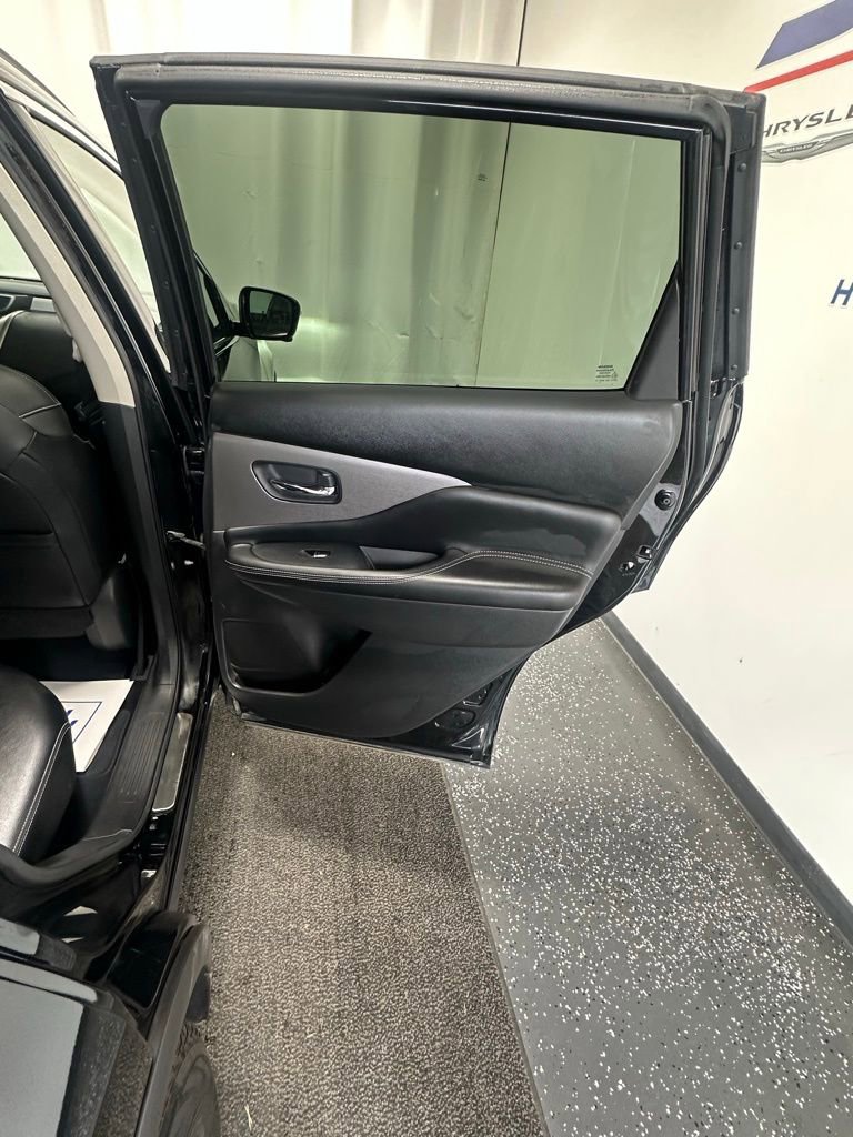 Used 2023 Nissan Murano SL image 23