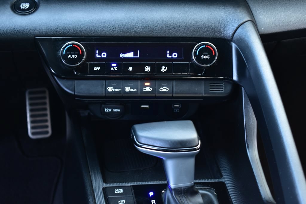 Used 2025 Hyundai Elantra Sport FWD image 27