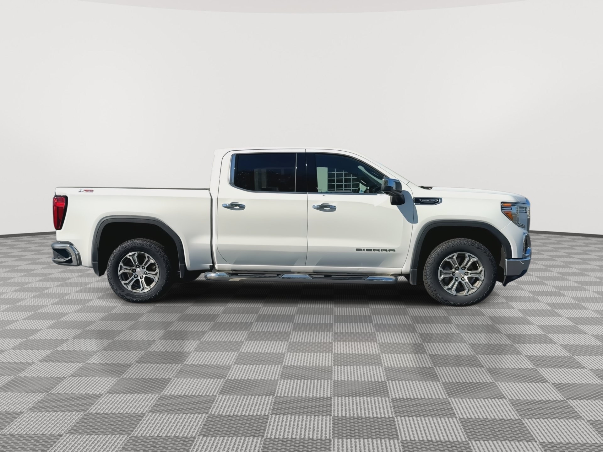Certified 2019 GMC Sierra 1500 SLT w/ Driver Alert Package I AWD/4WD image 2