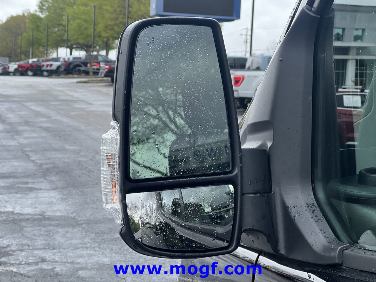 Used 2024 Ford Transit 350 XLT image 28