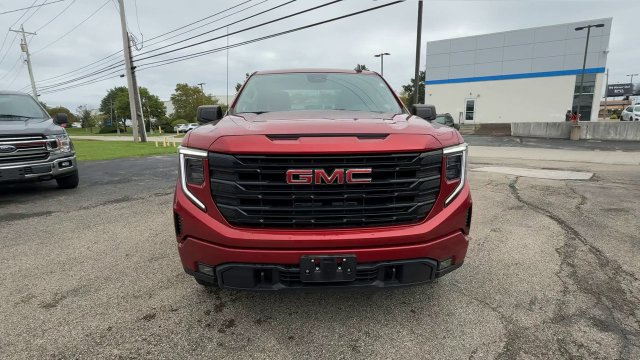 Used 2024 GMC Sierra 1500 Elevation AWD/4WD image 3