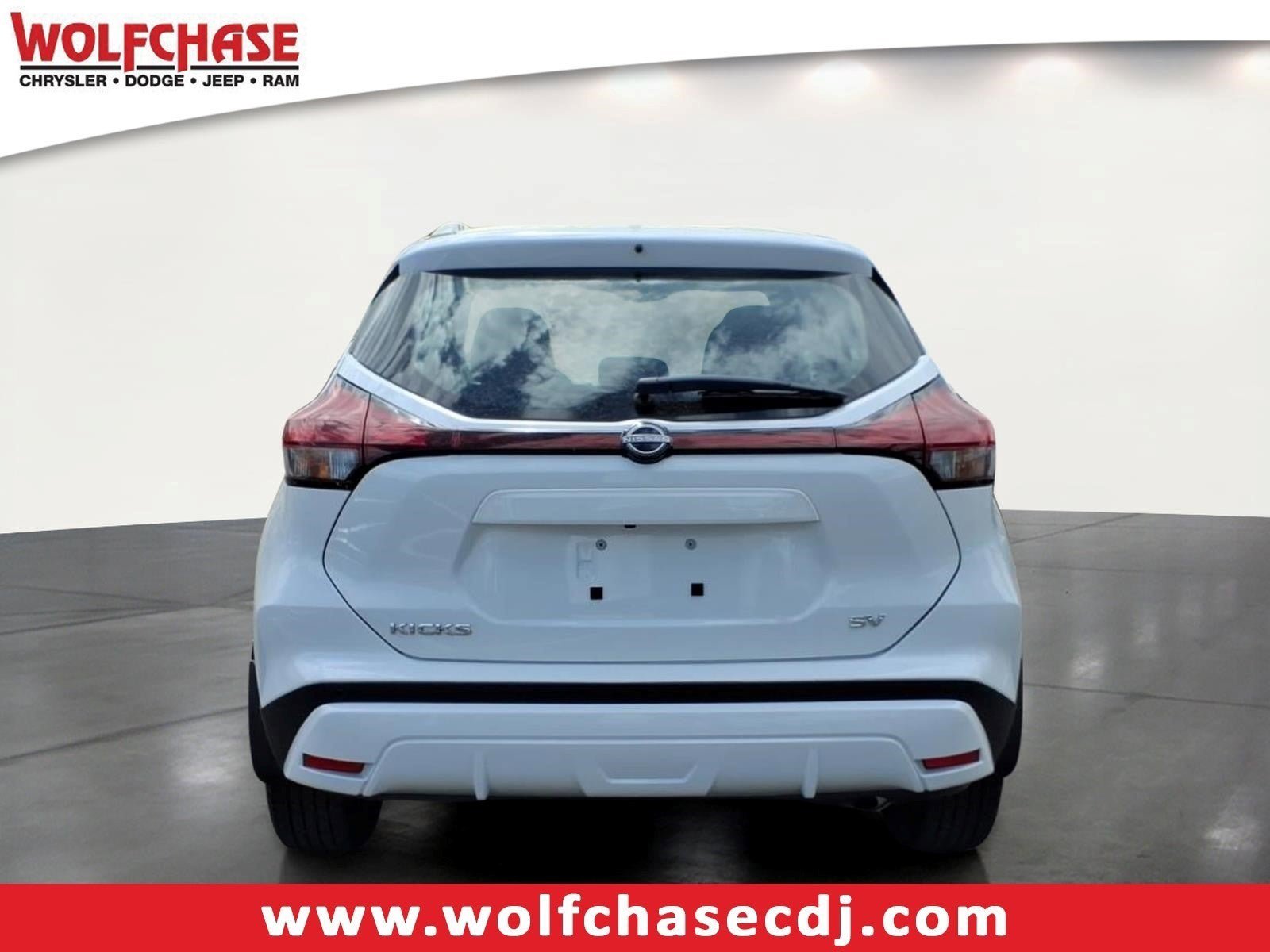 Used 2024 Nissan Kicks SV FWD image 4