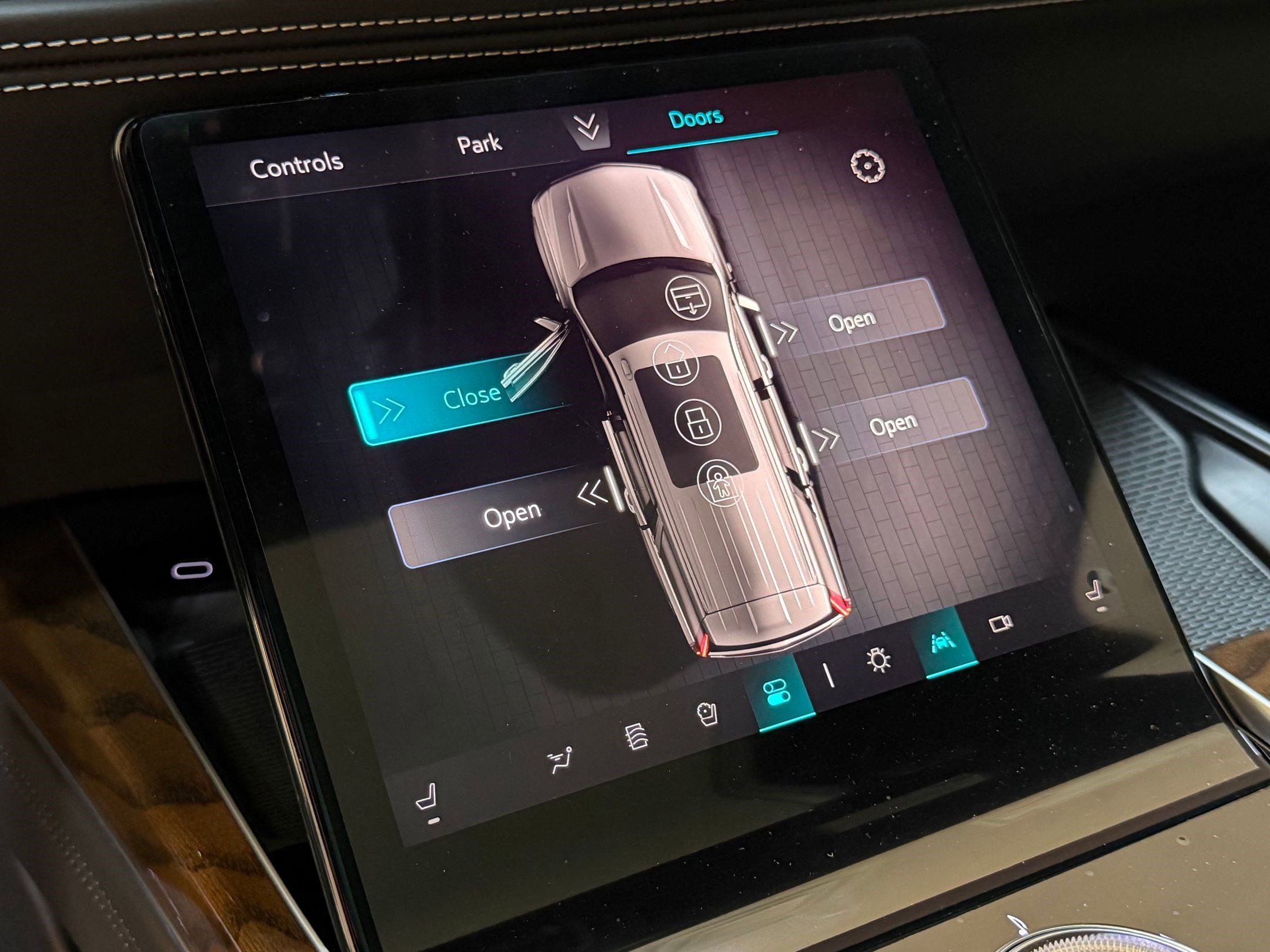New 2026 Cadillac Escalade Platinum Sport AWD/4WD image 36