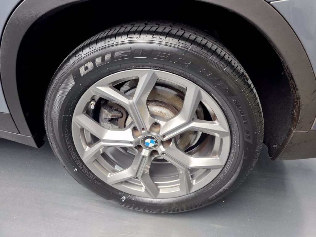 Certified 2024 BMW X3 sDrive30i w/ Convenience Package RWD image 17