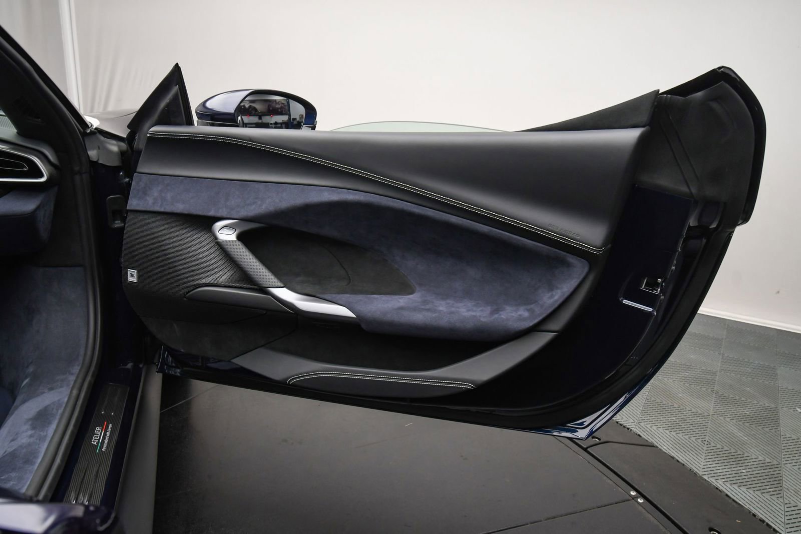 Used 2025 Ferrari 296 GTS image 50