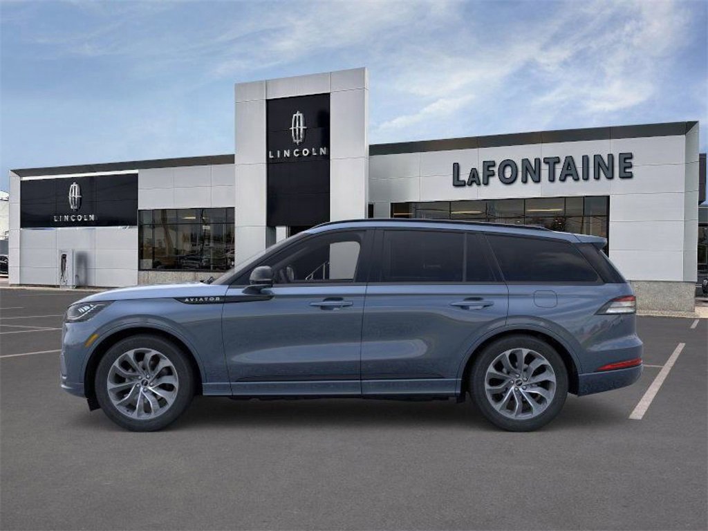 New 2026 Lincoln Aviator AWD w/ Jet Appearance Package image 3