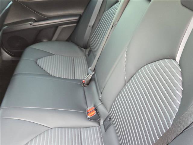 Used 2024 Toyota Camry SE FWD image 17