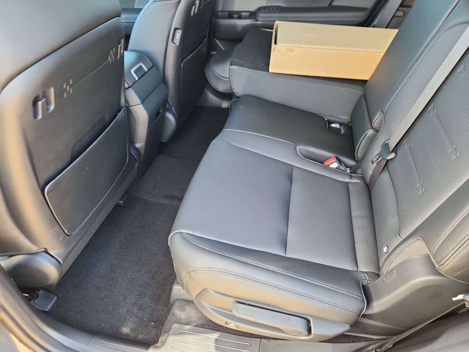 New 2026 Hyundai Santa Fe Limited AWD/4WD image 11