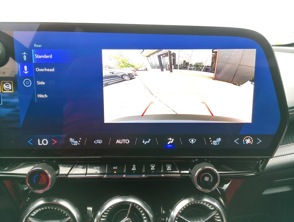 Used 2024 Chevrolet Blazer EV LT AWD/4WD image 6