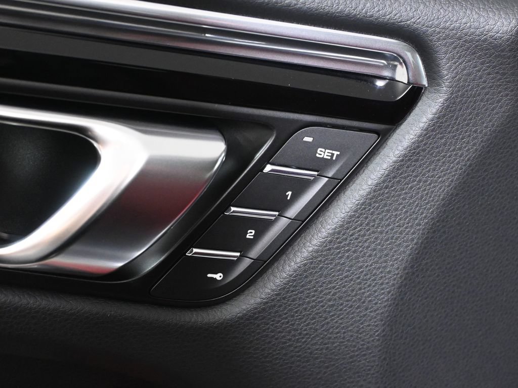 New 2026 Porsche Macan S AWD/4WD image 32