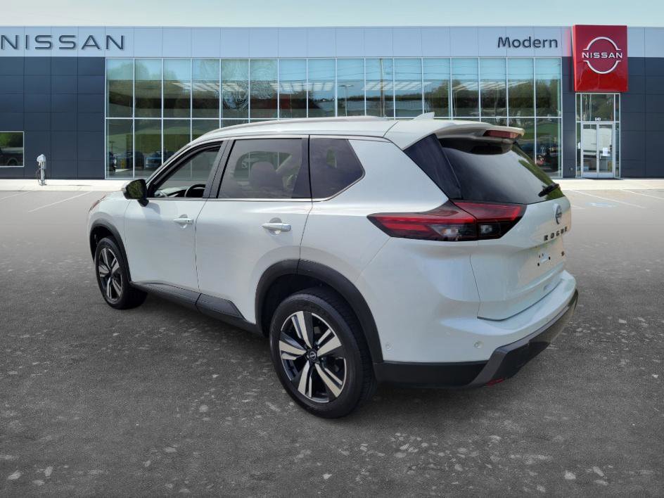 Certified 2025 Nissan Rogue SL image 6