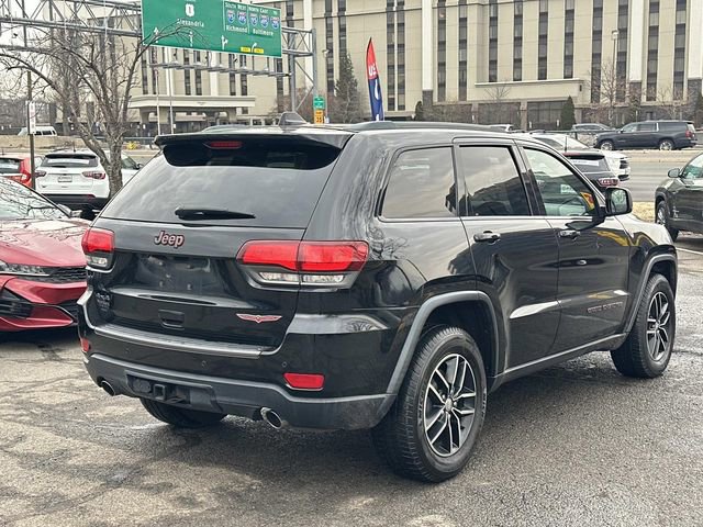 Used 2018 Jeep Grand Cherokee Trailhawk image 2