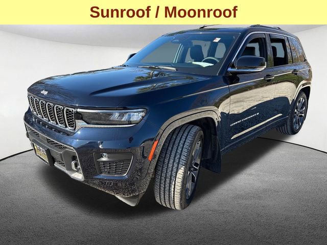 Used 2024 Jeep Grand Cherokee Overland w/ Luxury Tech Group IV AWD/4WD image 5