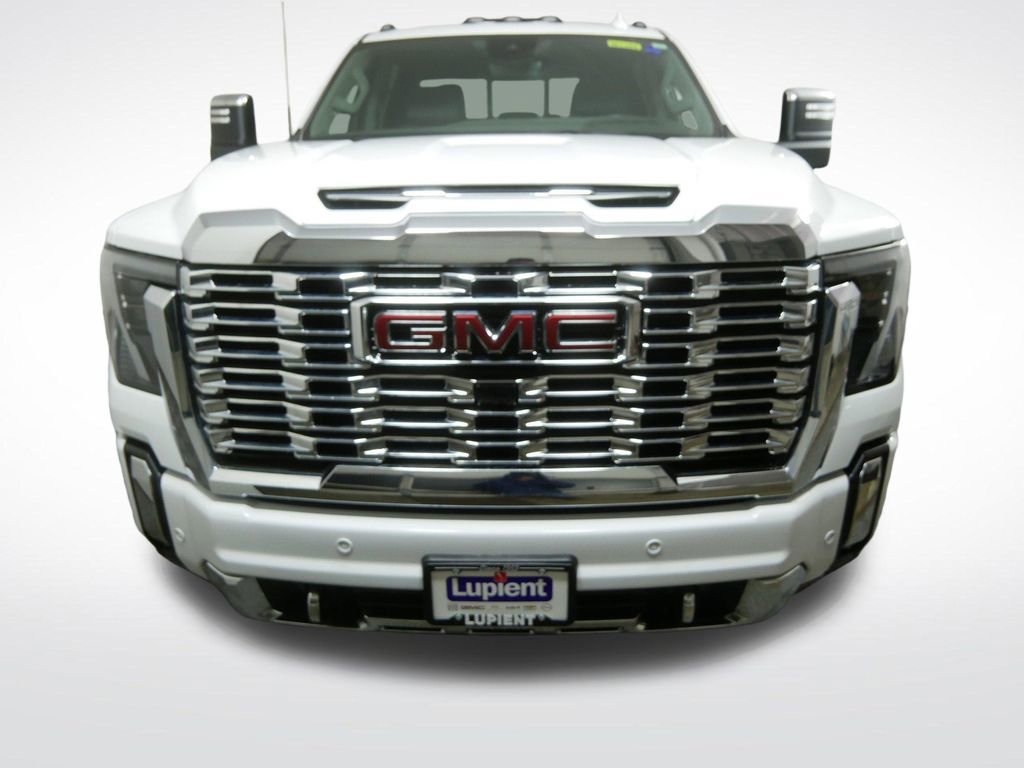 Used 2025 GMC Sierra 3500 Denali w/ Denali Reserve Package AWD/4WD image 10