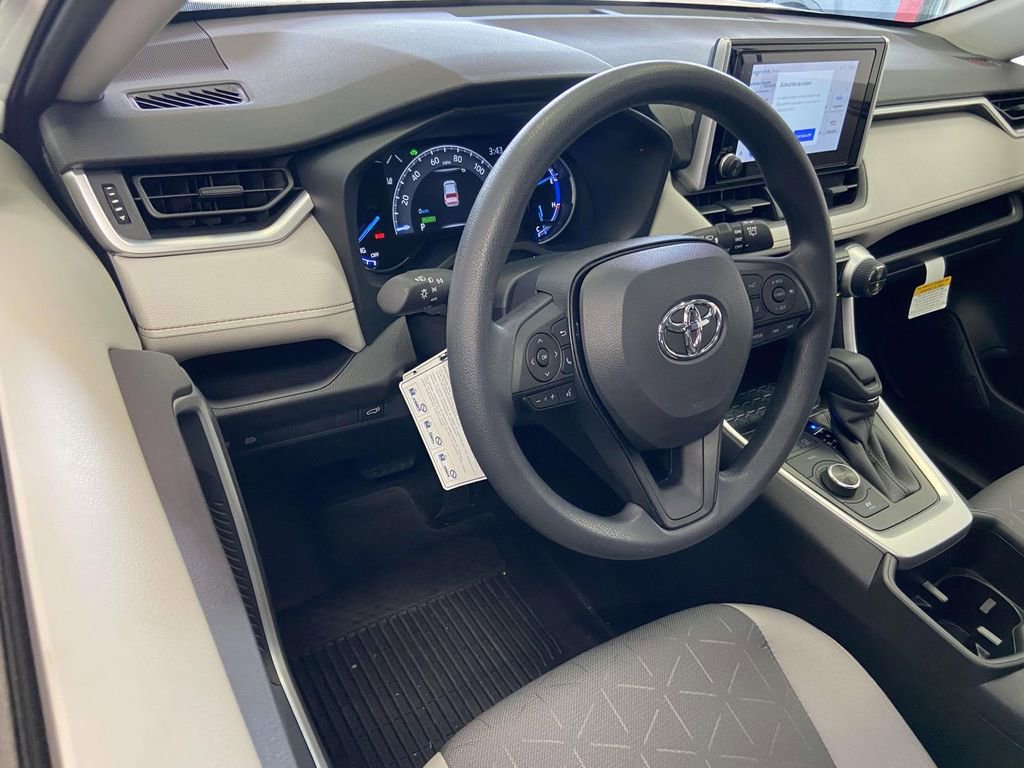 Used 2025 Toyota RAV4 XLE w/ Convenience Package AWD/4WD image 14