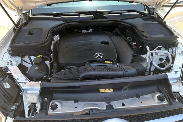 Used 2022 Mercedes-Benz GLC 300 4MATIC image 9