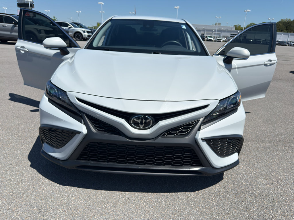 Used 2024 Toyota Camry SE FWD image 21