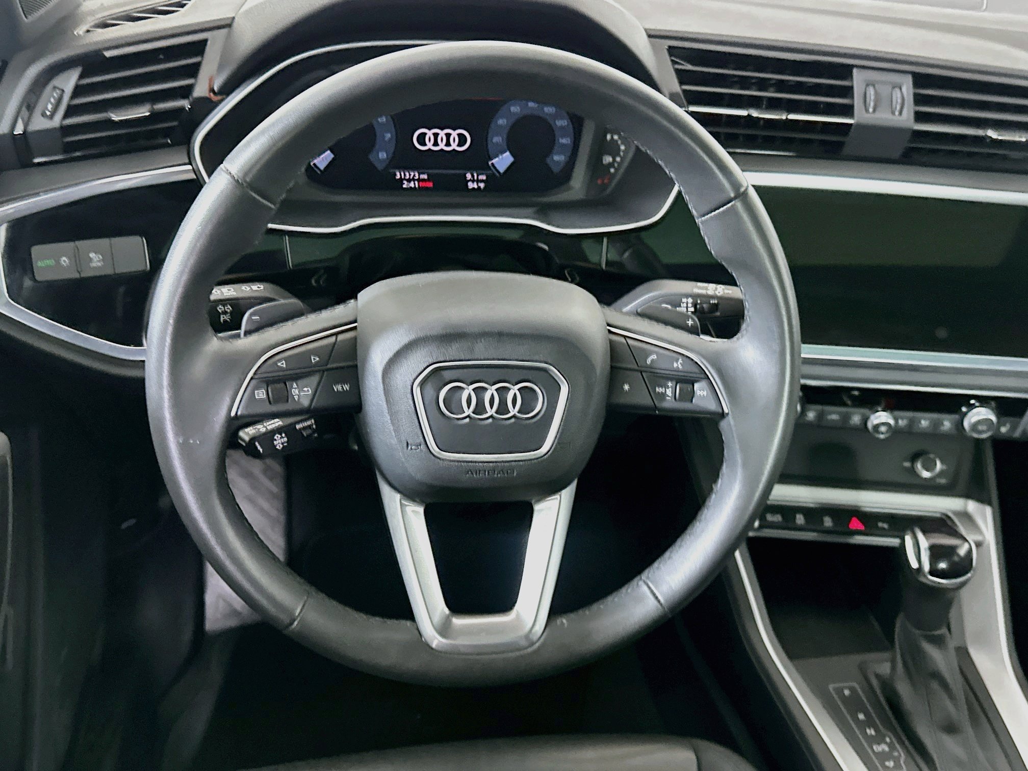 Used 2025 Audi Q3 2.0T Premium AWD/4WD image 17