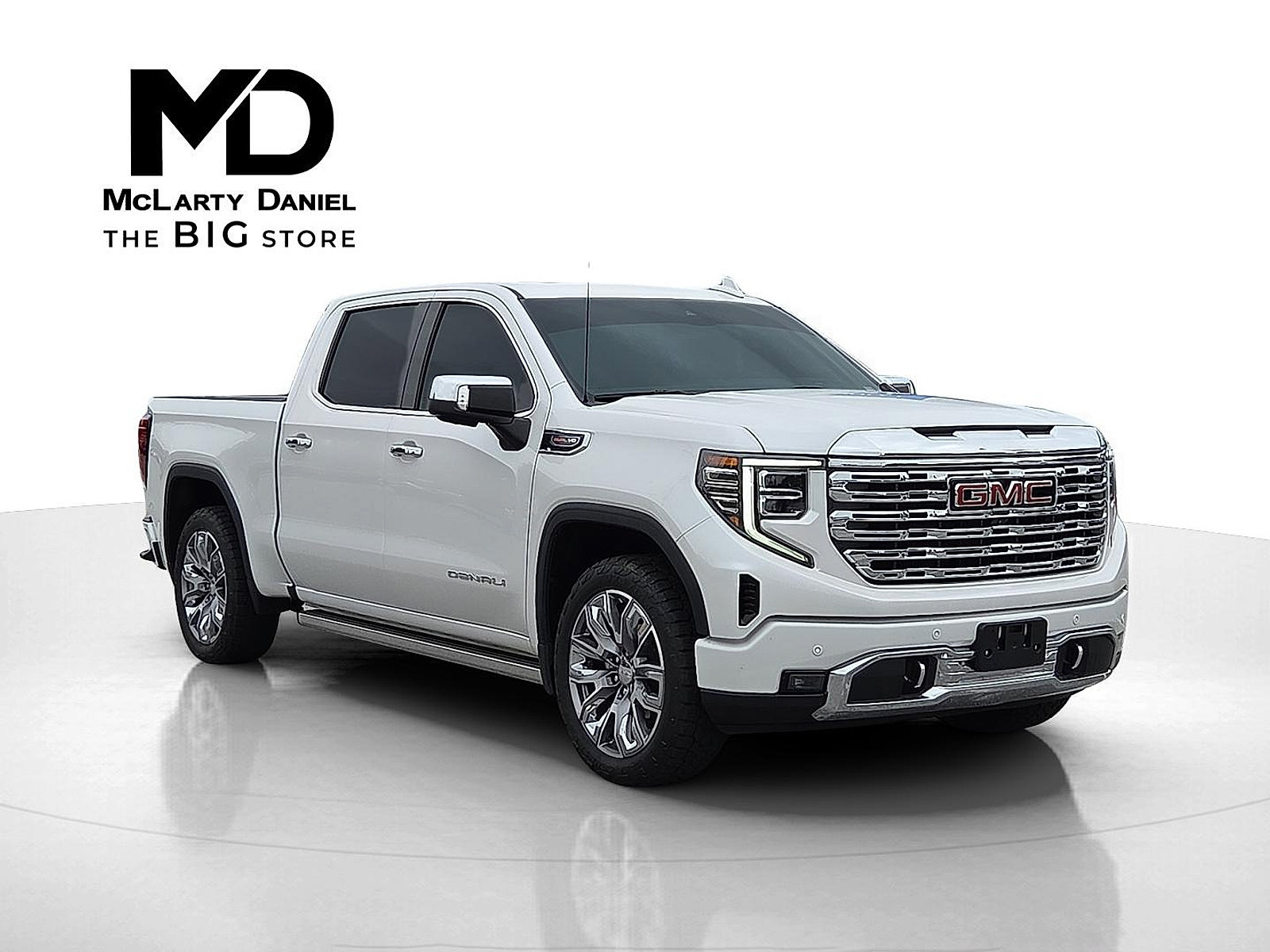 Certified 2024 GMC Sierra 1500 Denali w/ Denali Reserve Package AWD/4WD image 1