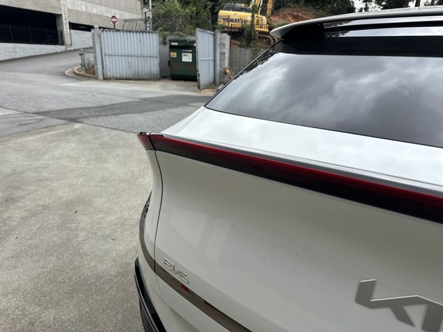 Certified 2023 Kia EV6 GT-Line AWD/4WD image 33
