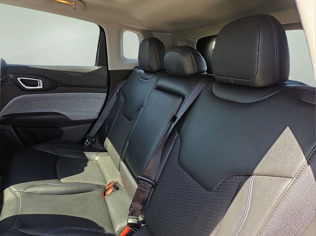 Used 2022 Jeep Compass Latitude w/ Sun and Sound Group image 21