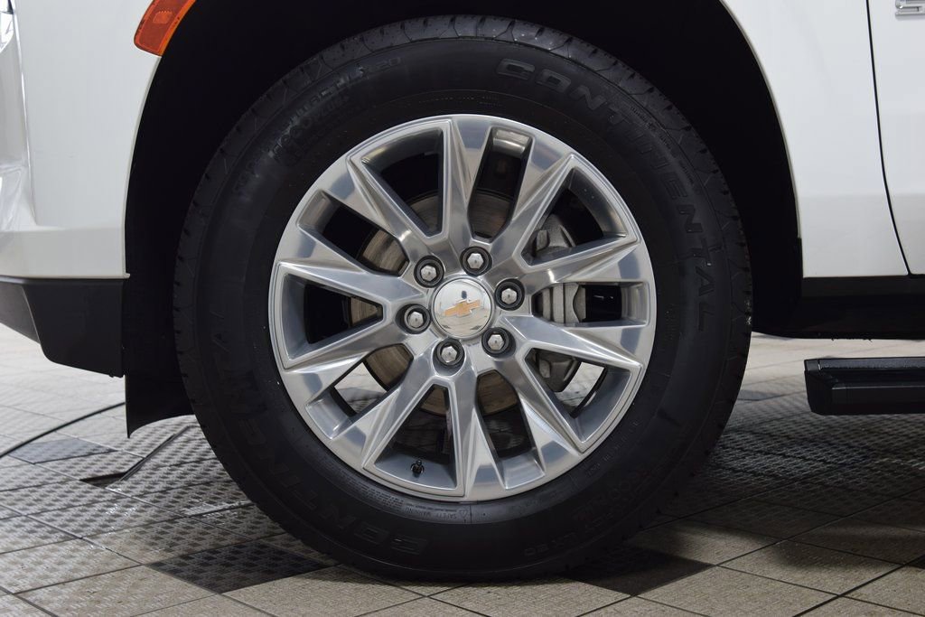 Used 2024 Chevrolet Suburban High Country AWD/4WD image 27