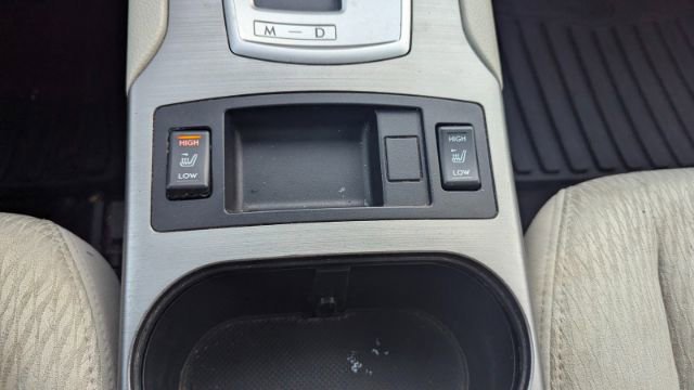 Used 2011 Subaru Outback 2.5i Premium w/ All-Weather Pkg image 36