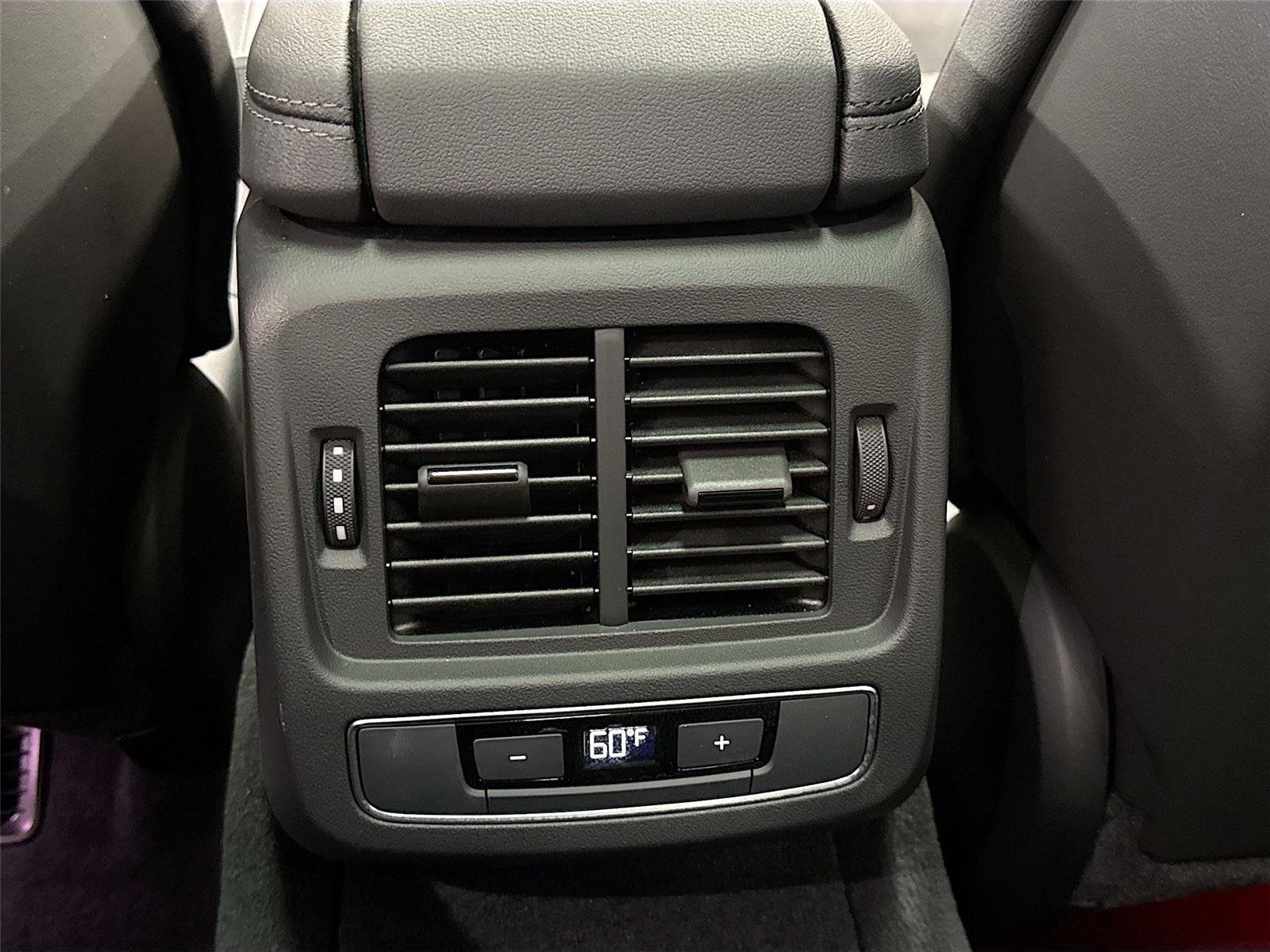 Used 2024 Audi e-tron GT Premium Plus w/ Performance Package AWD/4WD image 26