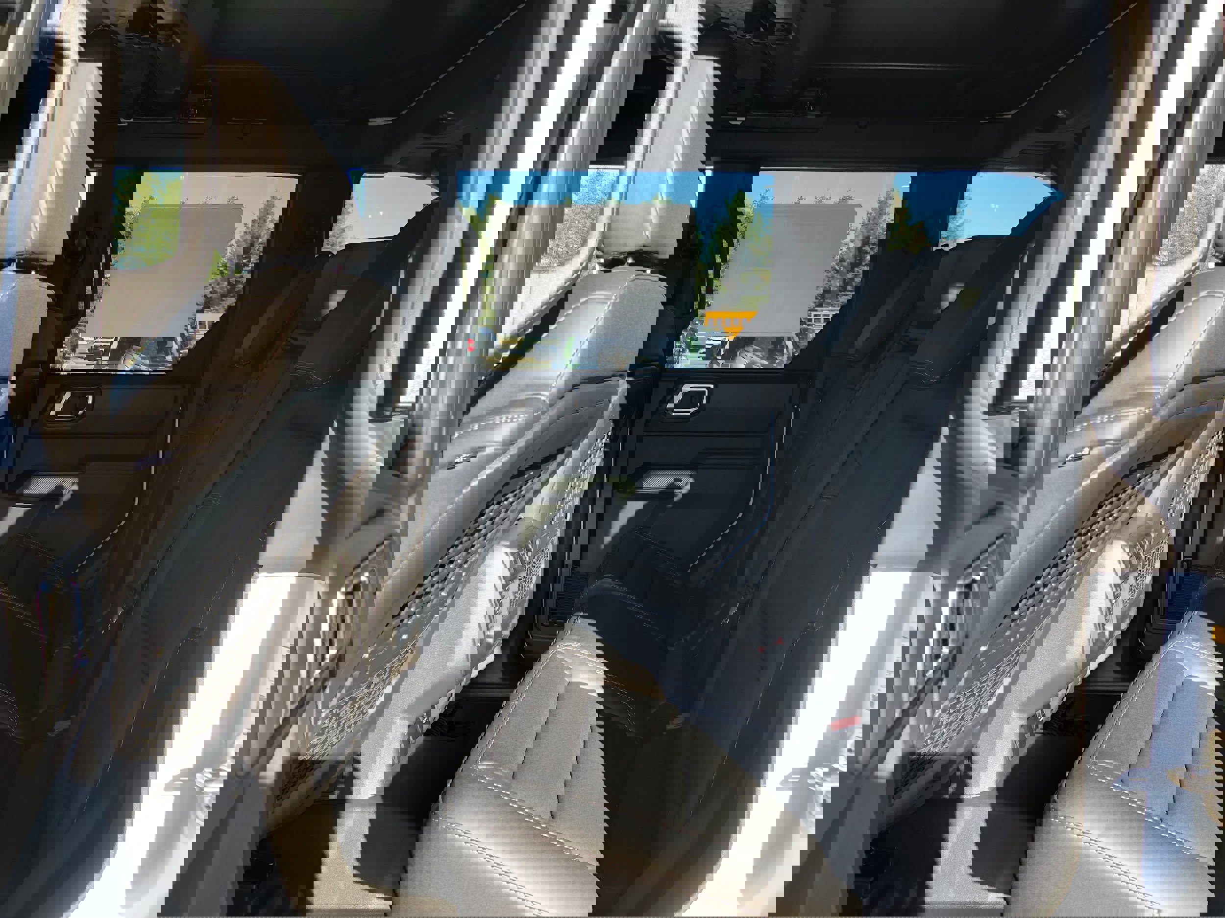 New 2025 Ford Bronco Badlands image 18