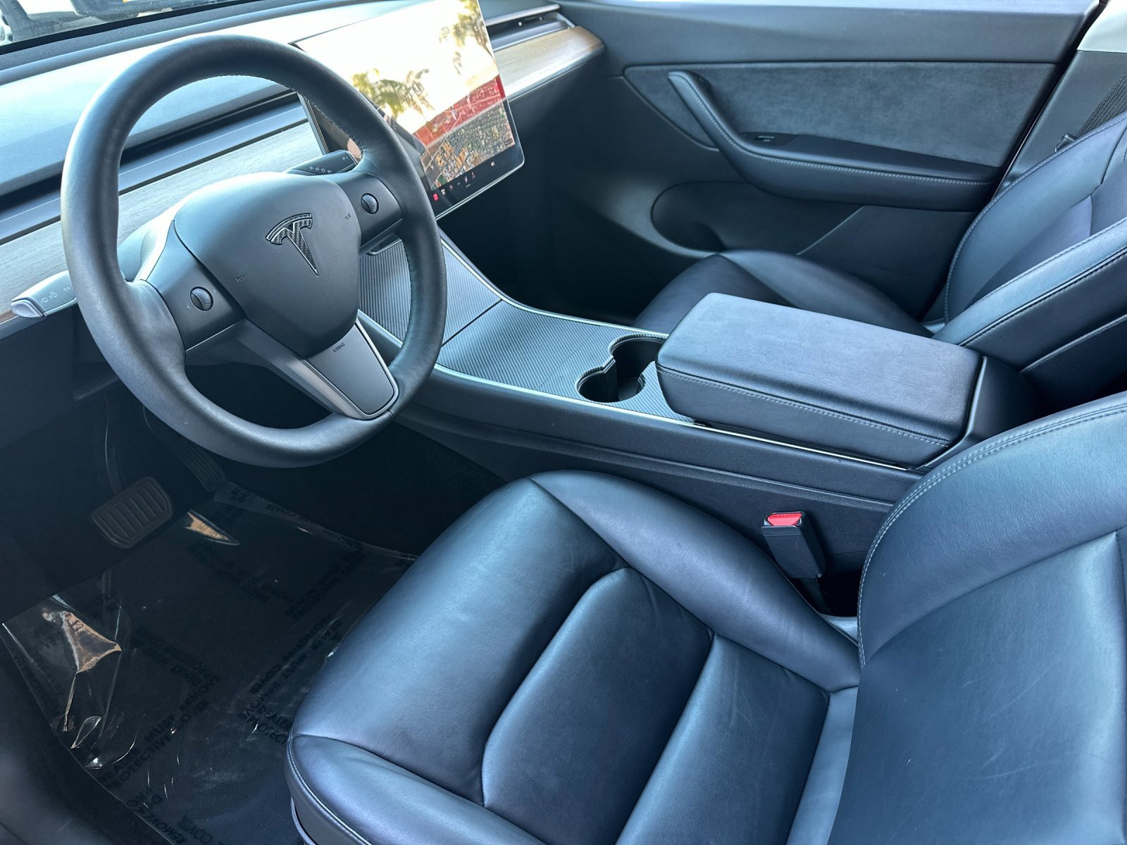 Used 2021 Tesla Model Y Standard Range image 9