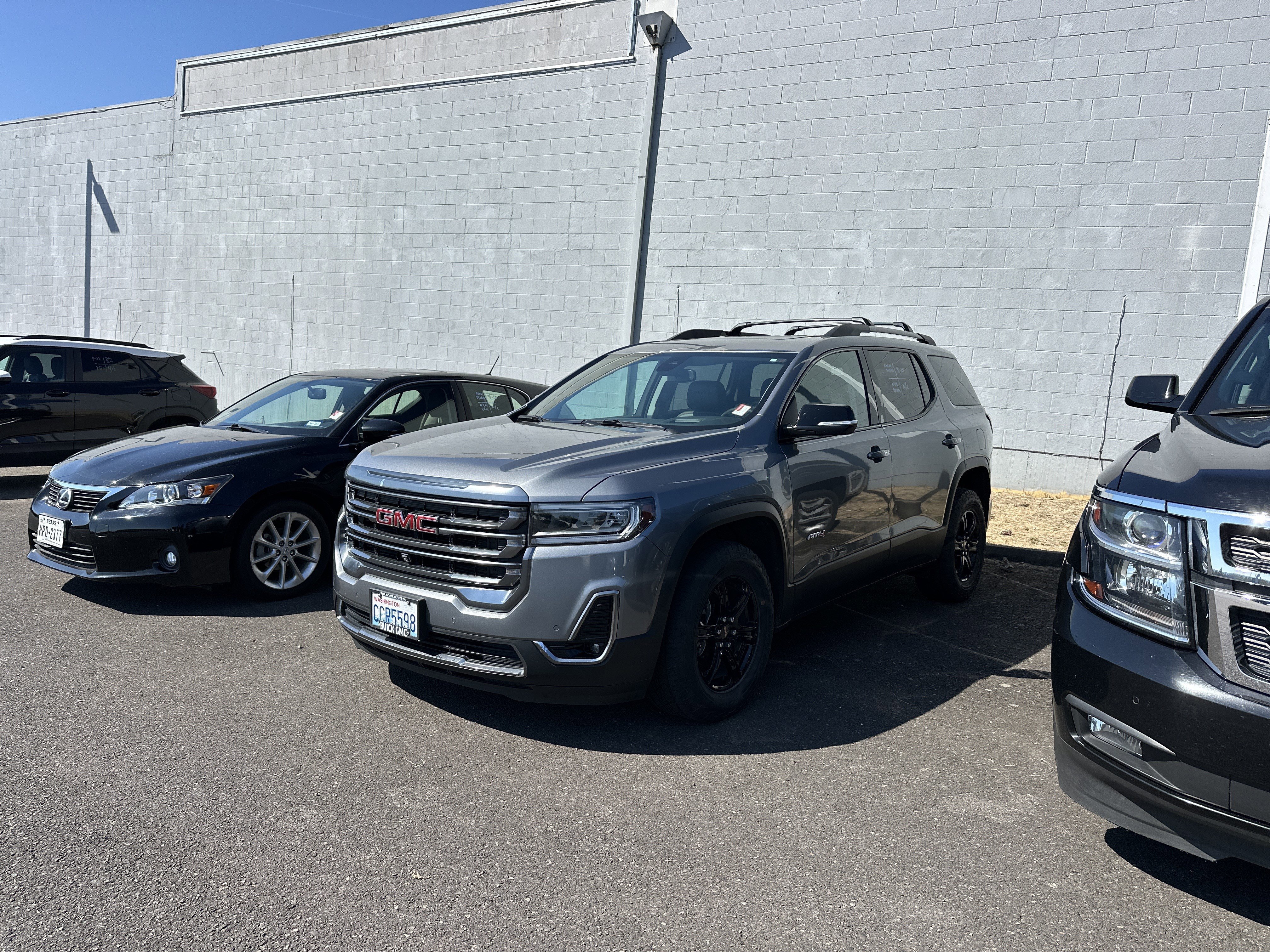 Used 2022 GMC Acadia AT4 w/ Technology Package