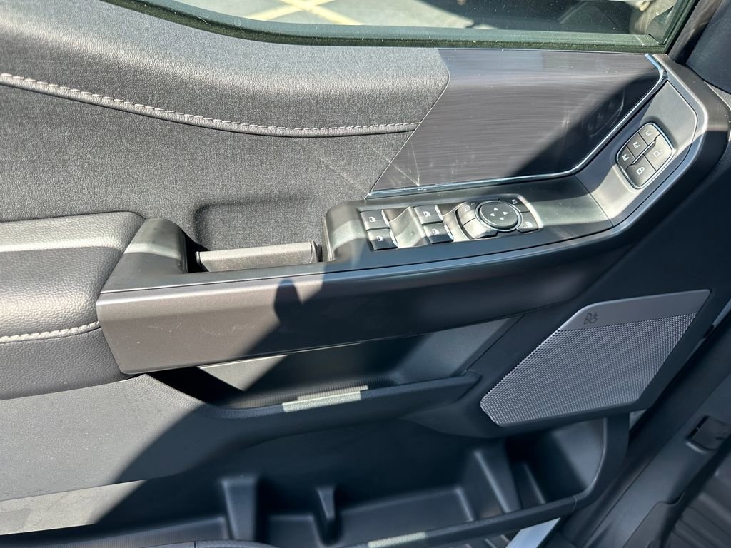 New 2025 Ford F150 Lariat w/ Equipment Group 501A Mid image 15